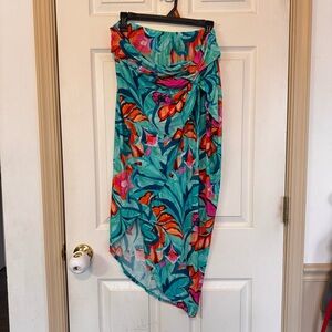 Sunshine 79 Beach Wrap Skirt CoverUp Sarong Size L Floral Vacation Tropical NWT